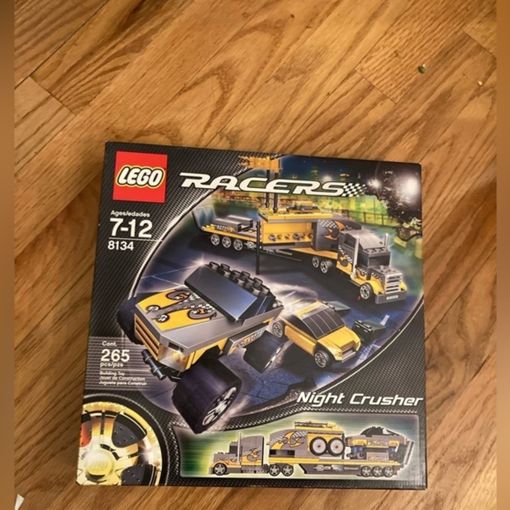LEGO Racers #8134  265 pcs - NIB